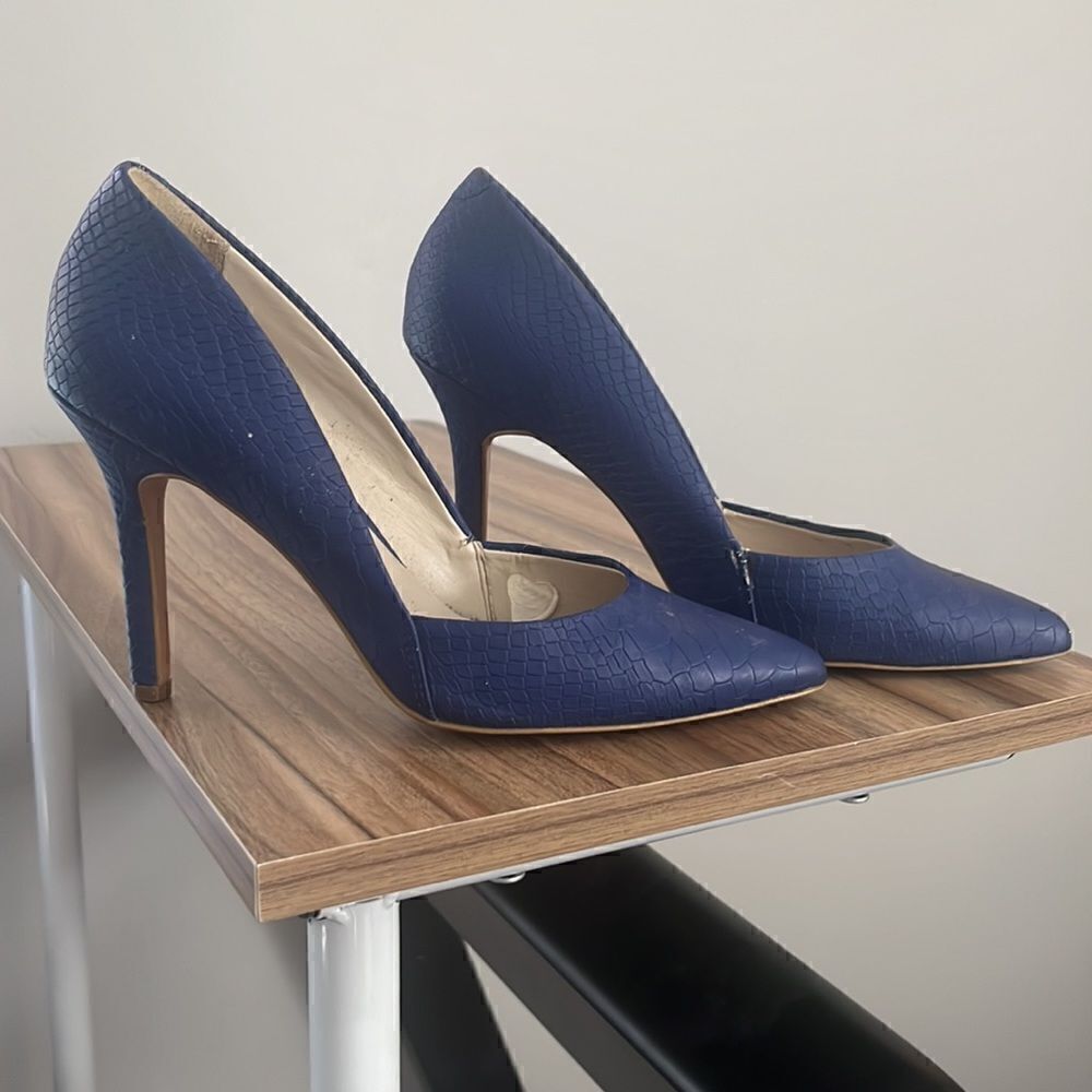 Aldo Women’s Purple Heels Size 8